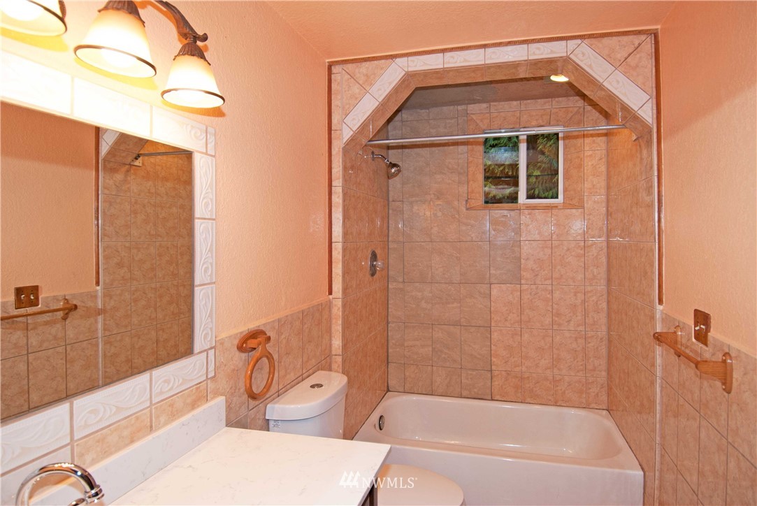 2118 168th Street Southeast Bothell, WA 98012 - Photo 9 of 11