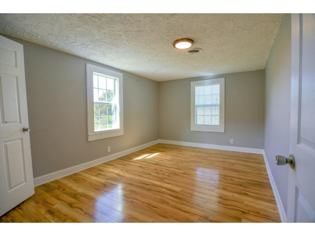 5354 Dishner Valley Road Bristol, VA 24202 - Photo 10 of 36 Photo 10