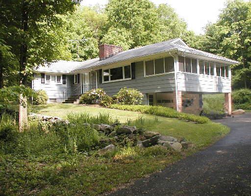 41 Foxwood Road Stamford, CT 06903 - Photo 1 of 1 Gallery Image 1
