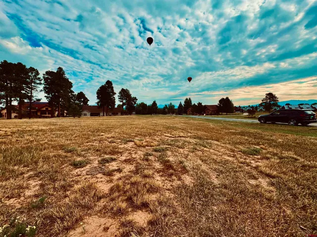 a view of outdoor space with city view