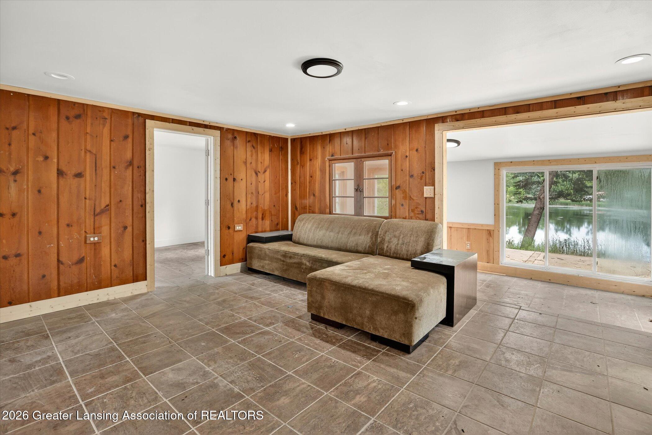 6919 South Ruby Street Harrison, MI 48625 - Photo 3 of 24 04-6919-S-Ruby-St
