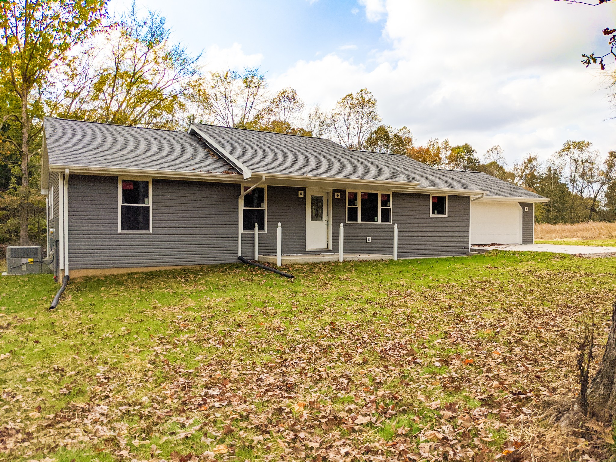 3685 Bowker Road Charlotte, TN 37036 - Photo 2 of 20 Gallery Image 2