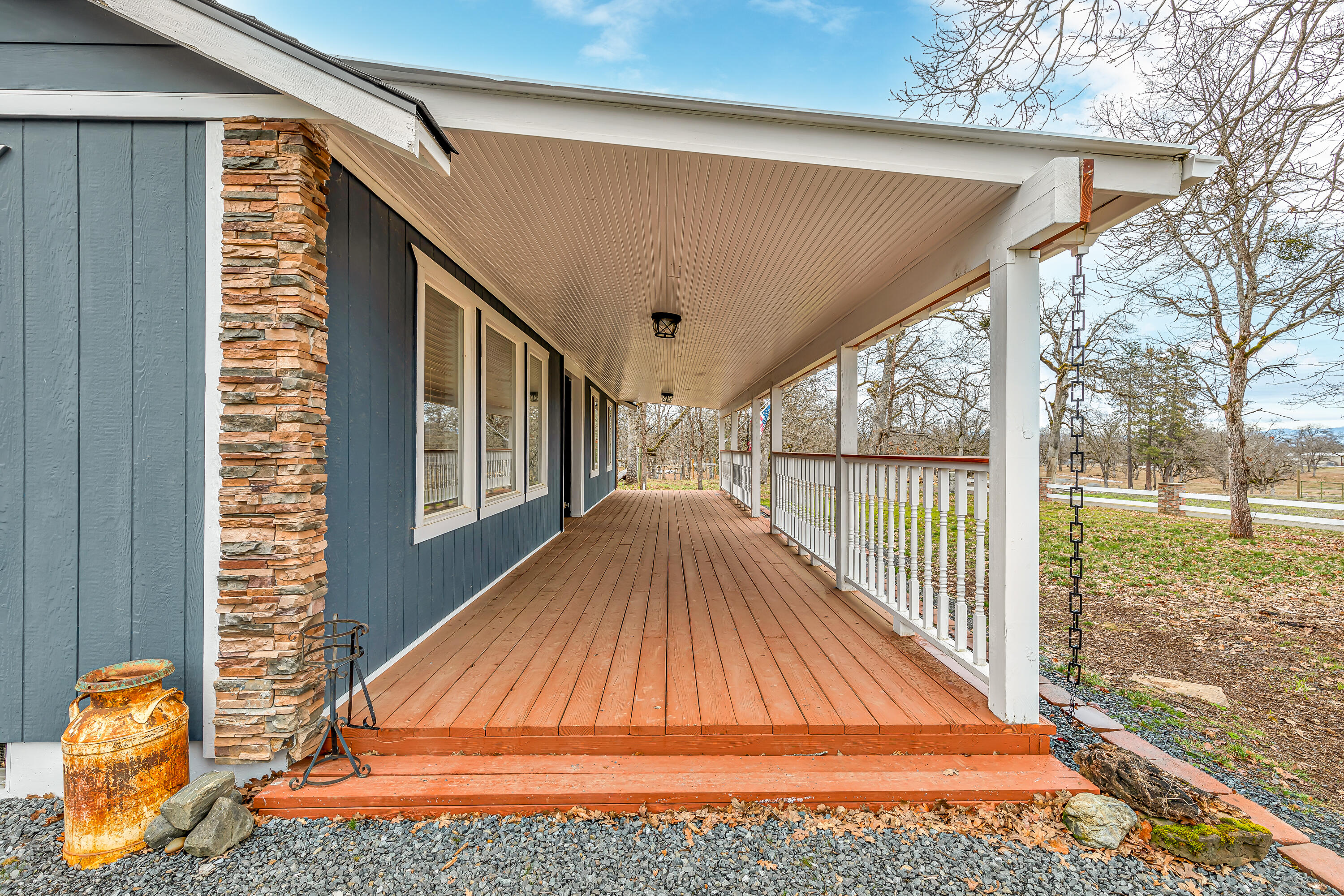 11001 Meadows Road White City, OR 97503 - Photo 45 of 60 9R9A6384