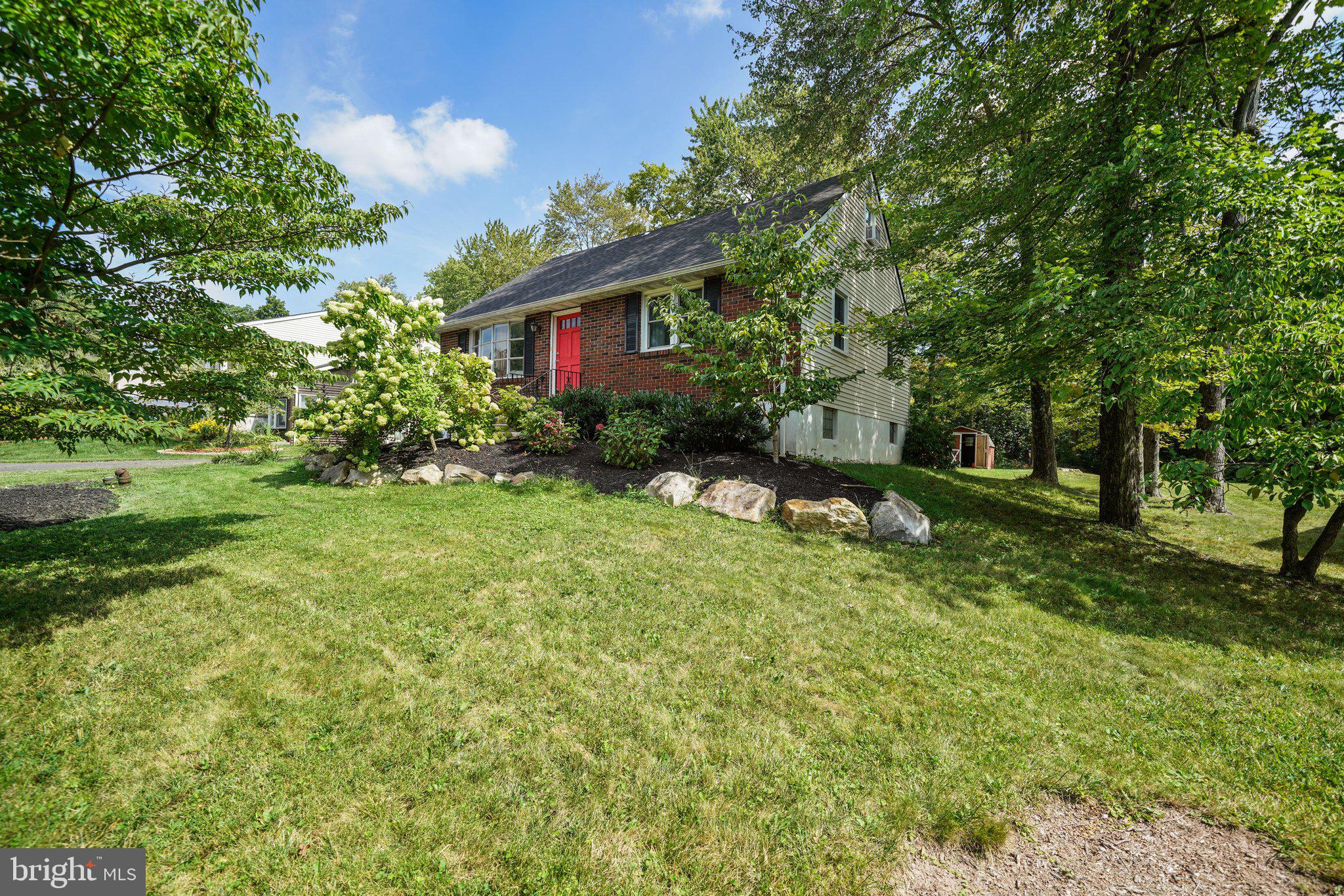 1470 North Valley Road Pottstown, PA 19464 - Photo 2 of 29 Gallery Image 2