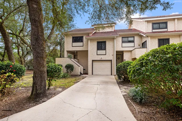 $350,000 | 86 Marina Cove Drive, Niceville, FL 32578