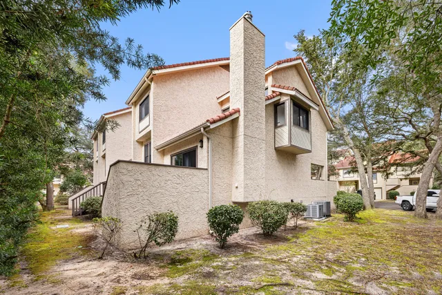 $350,000 | 86 Marina Cove Drive, Niceville, FL 32578