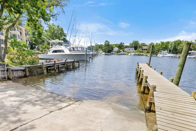 $350,000 | 86 Marina Cove Drive, Niceville, FL 32578