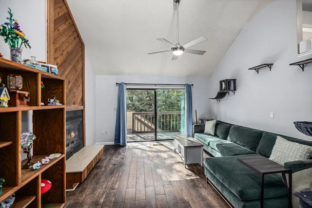 $350,000 | 86 Marina Cove Drive, Niceville, FL 32578