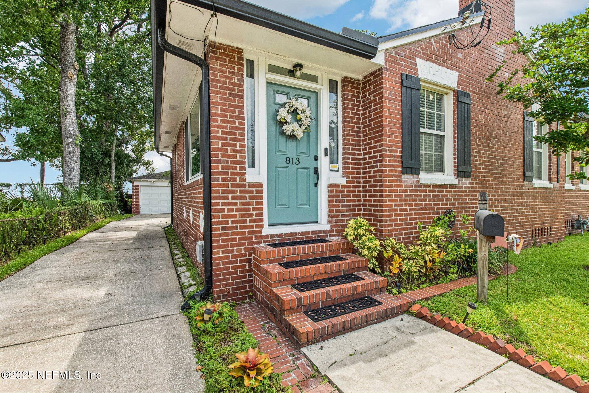813 Old Hickory Road Jacksonville, FL 32207 - Photo 1 of 45 4-web-or-mls-Old Hickory Rd-S0907-004