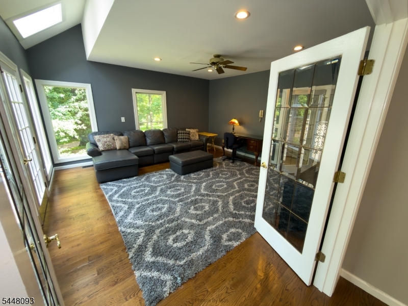 21 Round Top Road Warren, NJ 07059 - Photo 12 of 43 Gallery Image 12