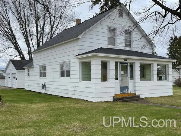 $140,000 | 1101 Harrison Avenue, Crystal Falls, MI 49920