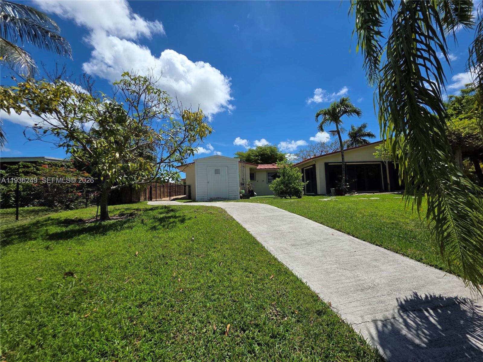 14545 Southwest 75th Street Miami, FL 33183 - Photo 8 of 47