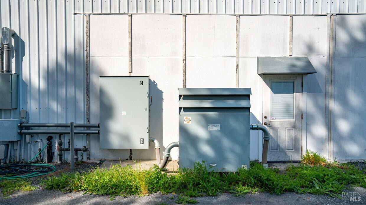 4770 Occidental Road Santa Rosa, CA 95401 - Photo 10 of 30