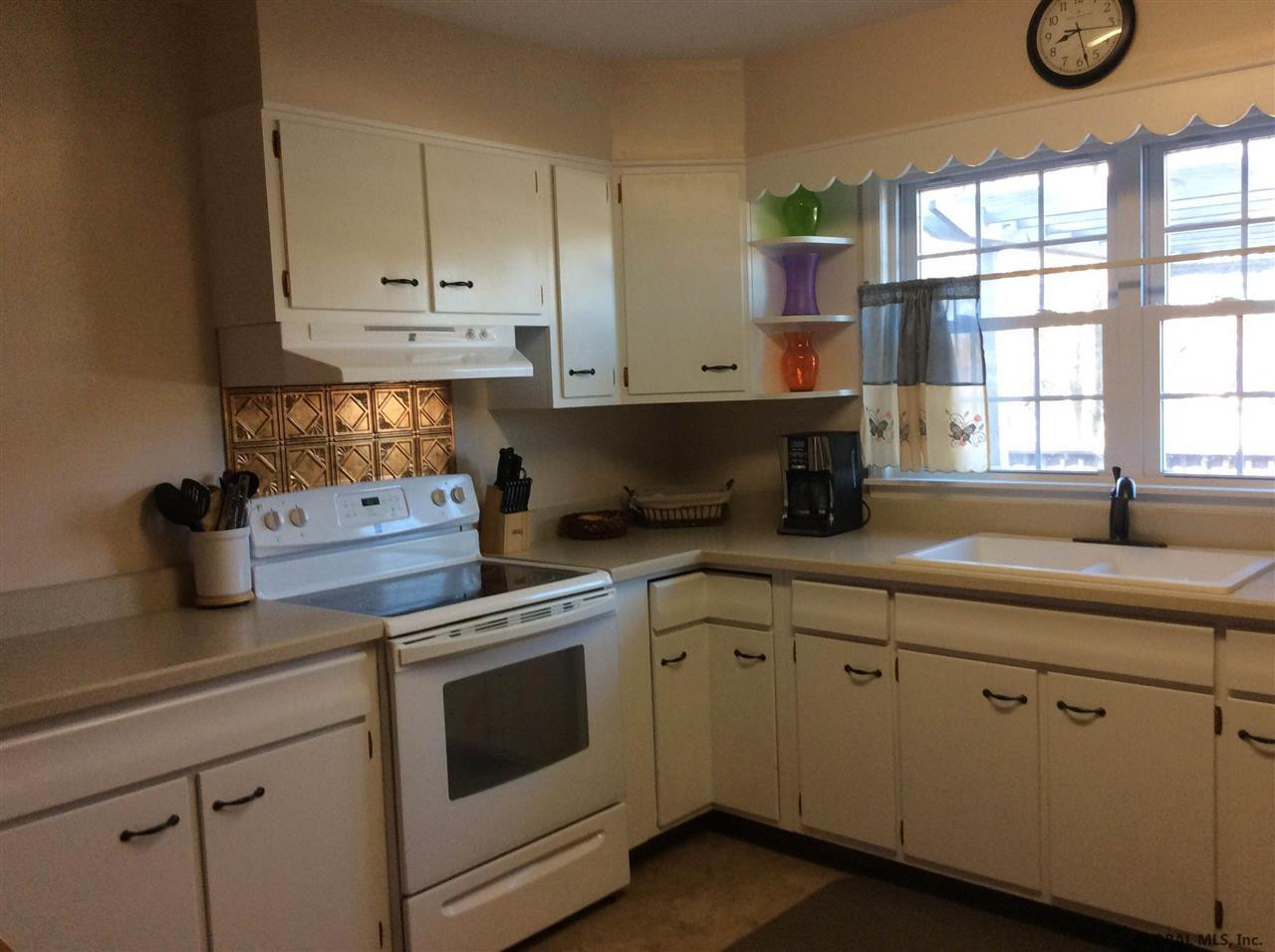 8 Vista Road Brunswick, NY 12180 - Photo 2 of 18 Photo 2