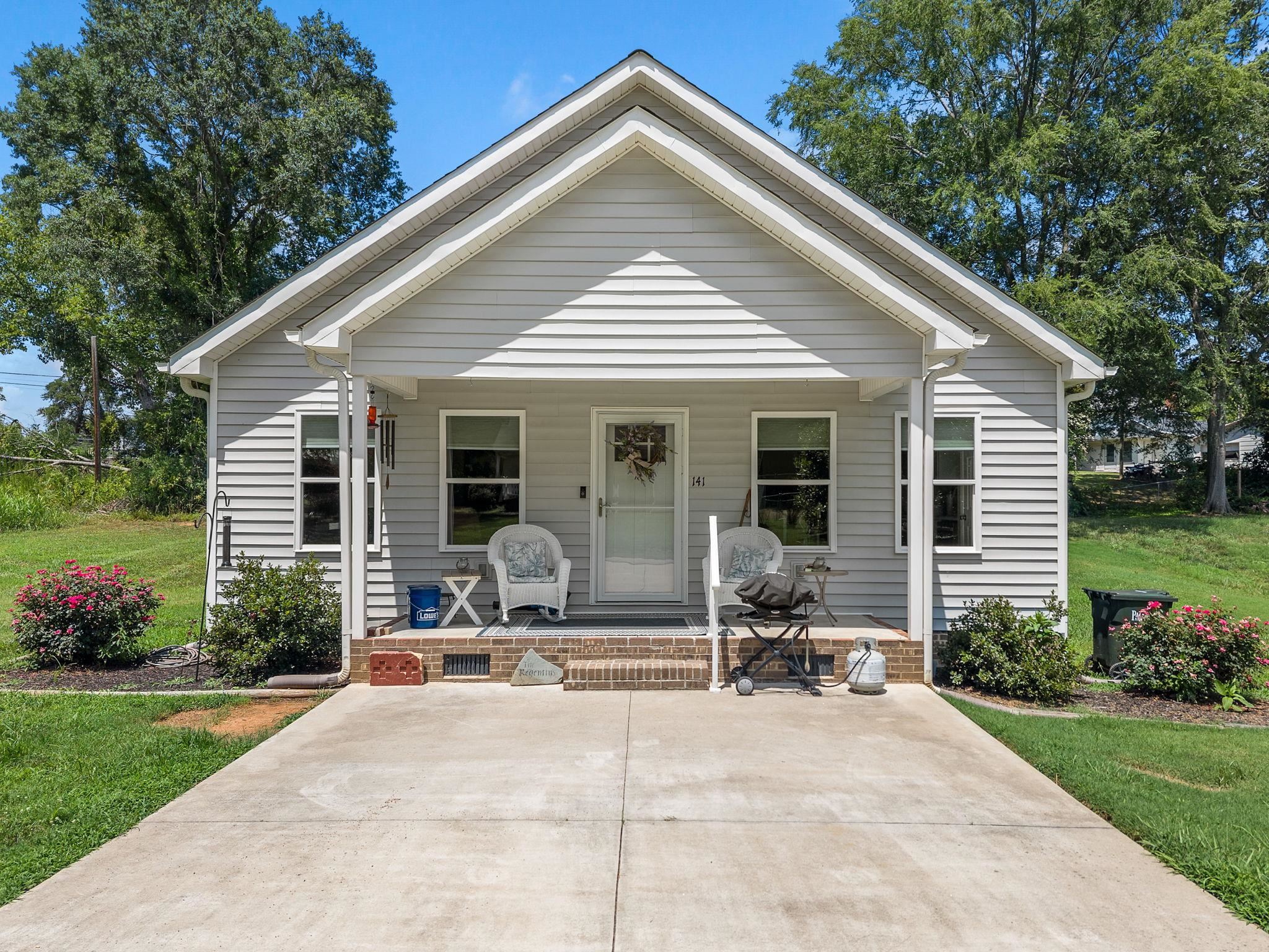 141 Fuller Street Pacolet, SC 29372 - Photo 3 of 29