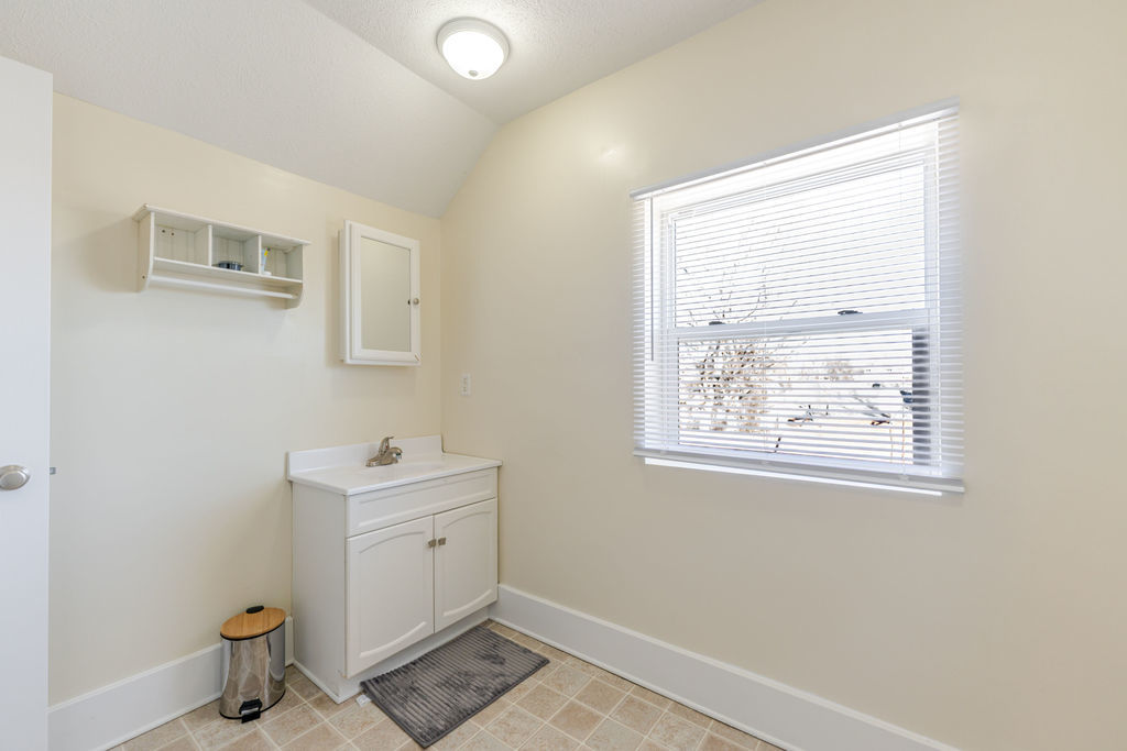 405 West High Street Sycamore, IL 60178 - Photo 29 of 46
