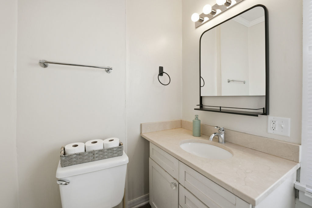 405 West High Street Sycamore, IL 60178 - Photo 41 of 46