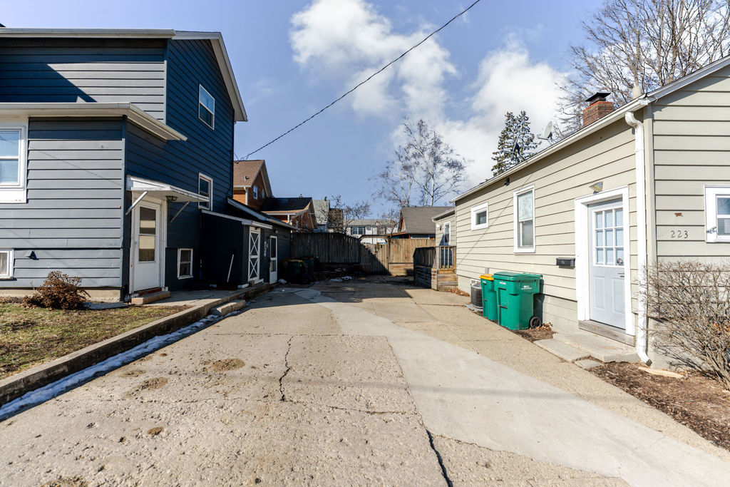 405 West High Street Sycamore, IL 60178 - Photo 8 of 46
