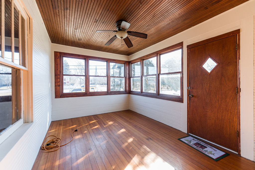 405 West High Street Sycamore, IL 60178 - Photo 9 of 46