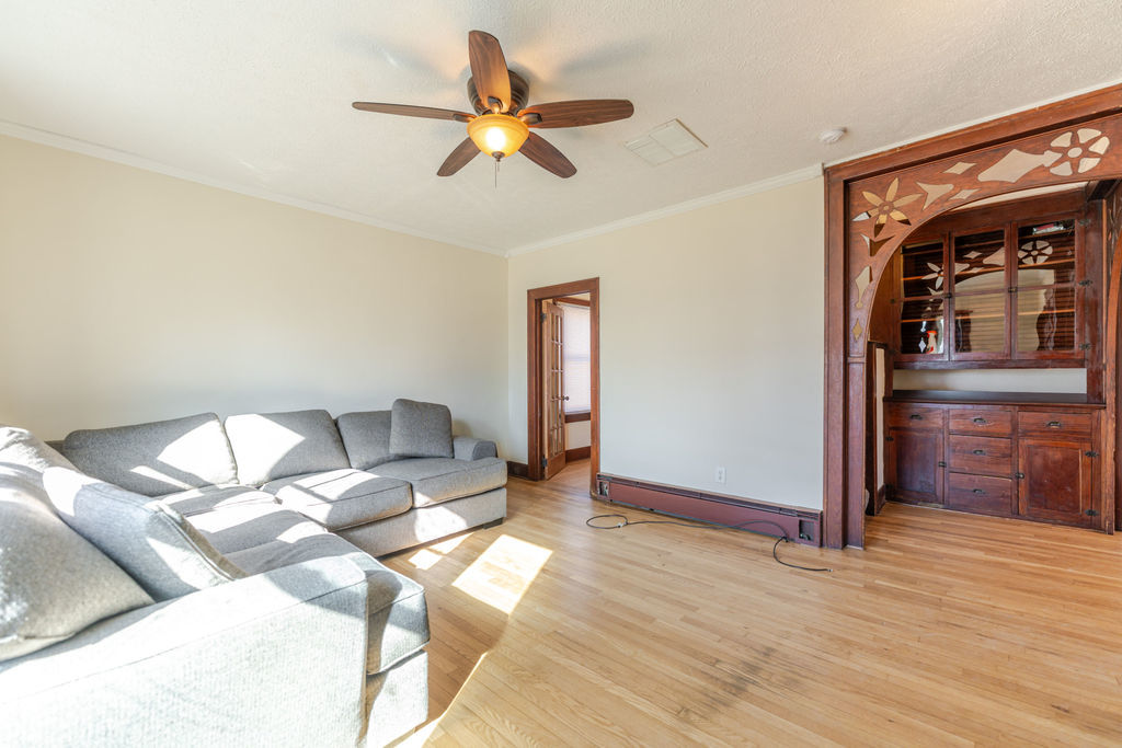 405 West High Street Sycamore, IL 60178 - Photo 9 of 45