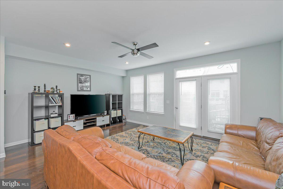 43468 Old Ryan Road Ashburn, VA 20148 - Photo 13 of 49 Gallery Image 13