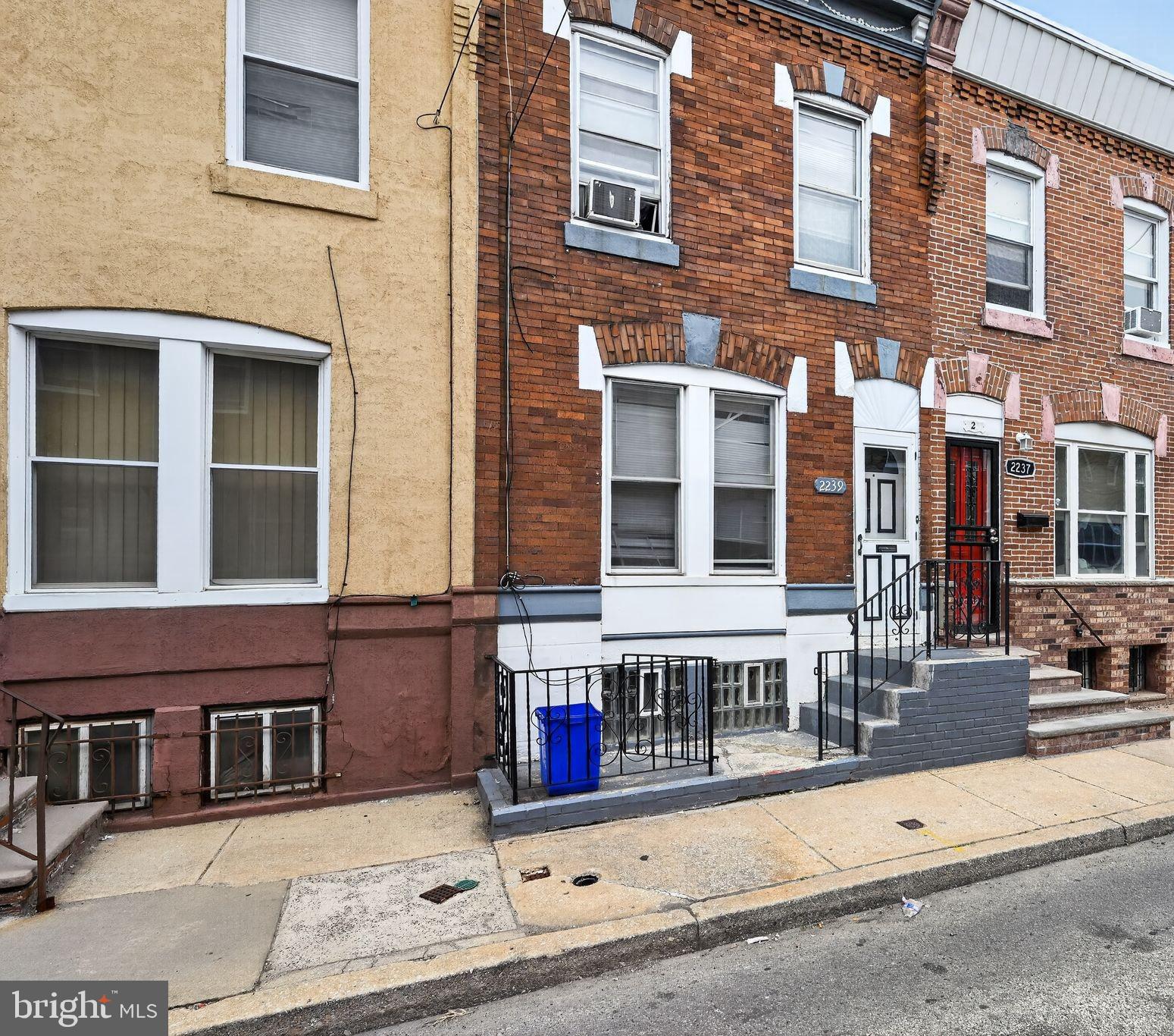 2237 McClellan Street Philadelphia, PA 19145 - Photo 2 of 29