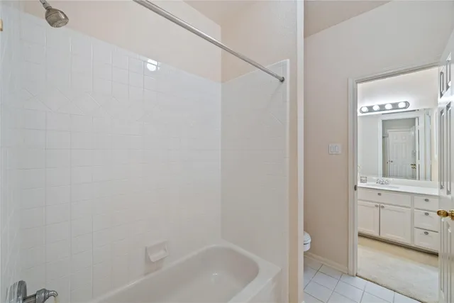 $569,900 | 2510 Pebble Stream Court, Kingwood, TX 77345