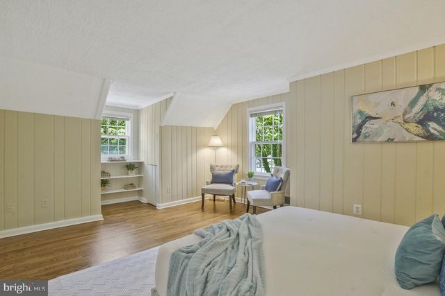 $880,000 | 4 East Walnut Street, Alexandria, VA 22301