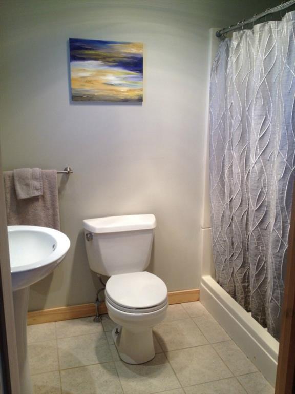 1023 Middle Road Warren, ME 04864 - Photo 14 of 19 Full bath first floor.