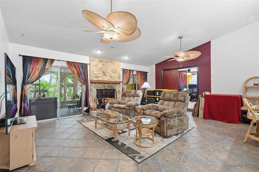 1785 Albemarle Road Clearwater, FL 33764 - Photo 3 of 30 Gallery Image 3