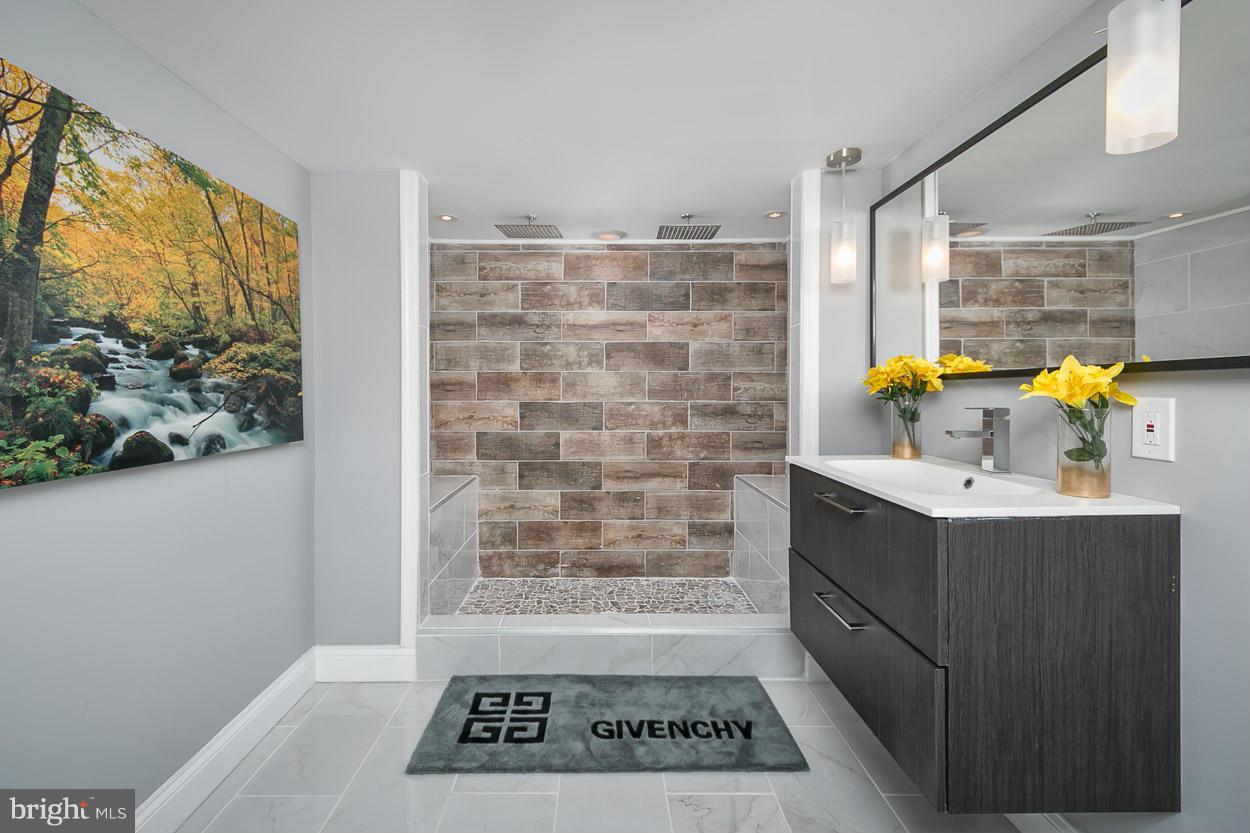 3512 Sussex Road Baltimore, MD 21207 - Photo 26 of 30 Bath