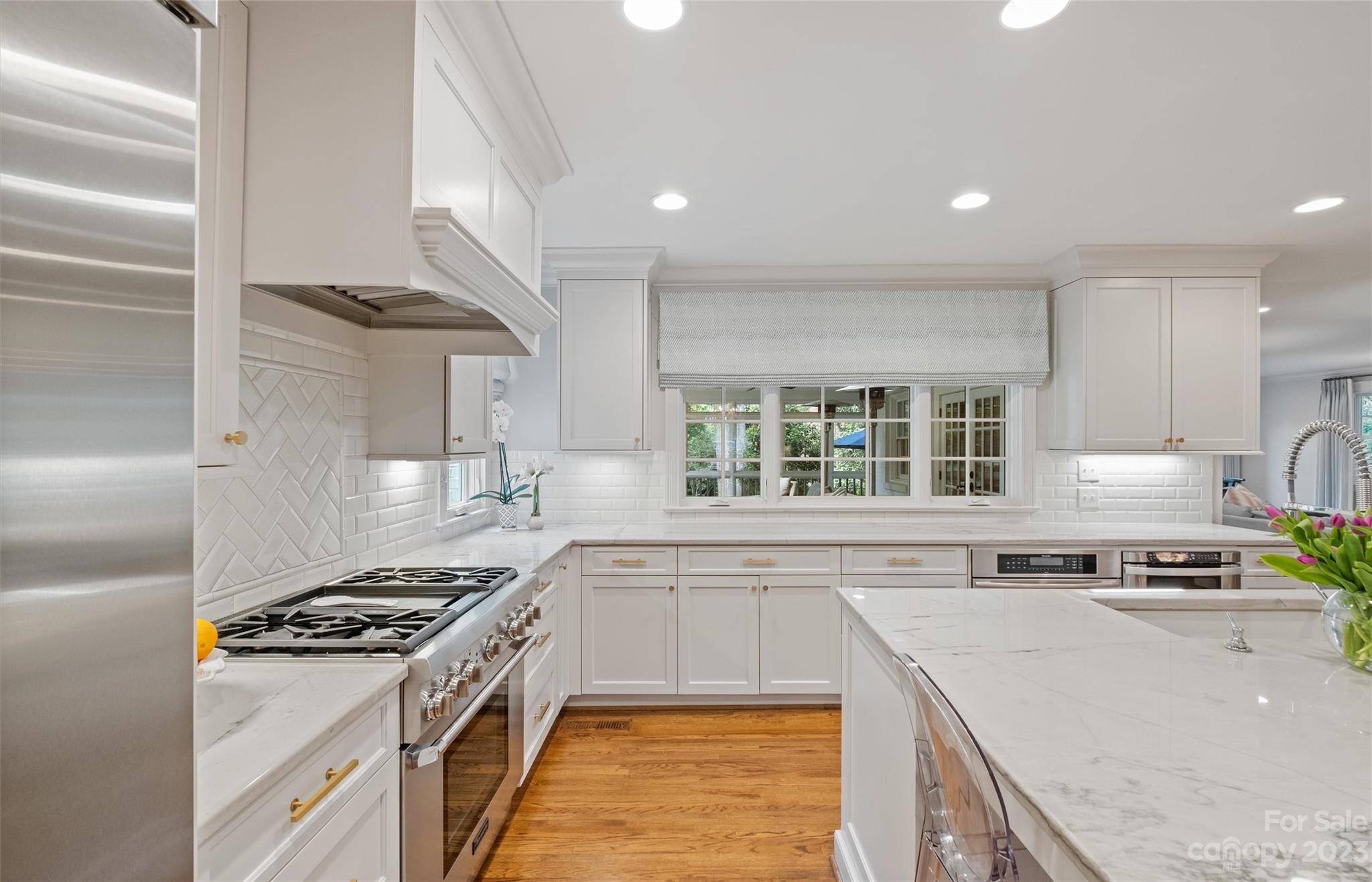 632 Cherokee Road Charlotte, NC 28207 - Photo 11 of 48 Gallery Image 11