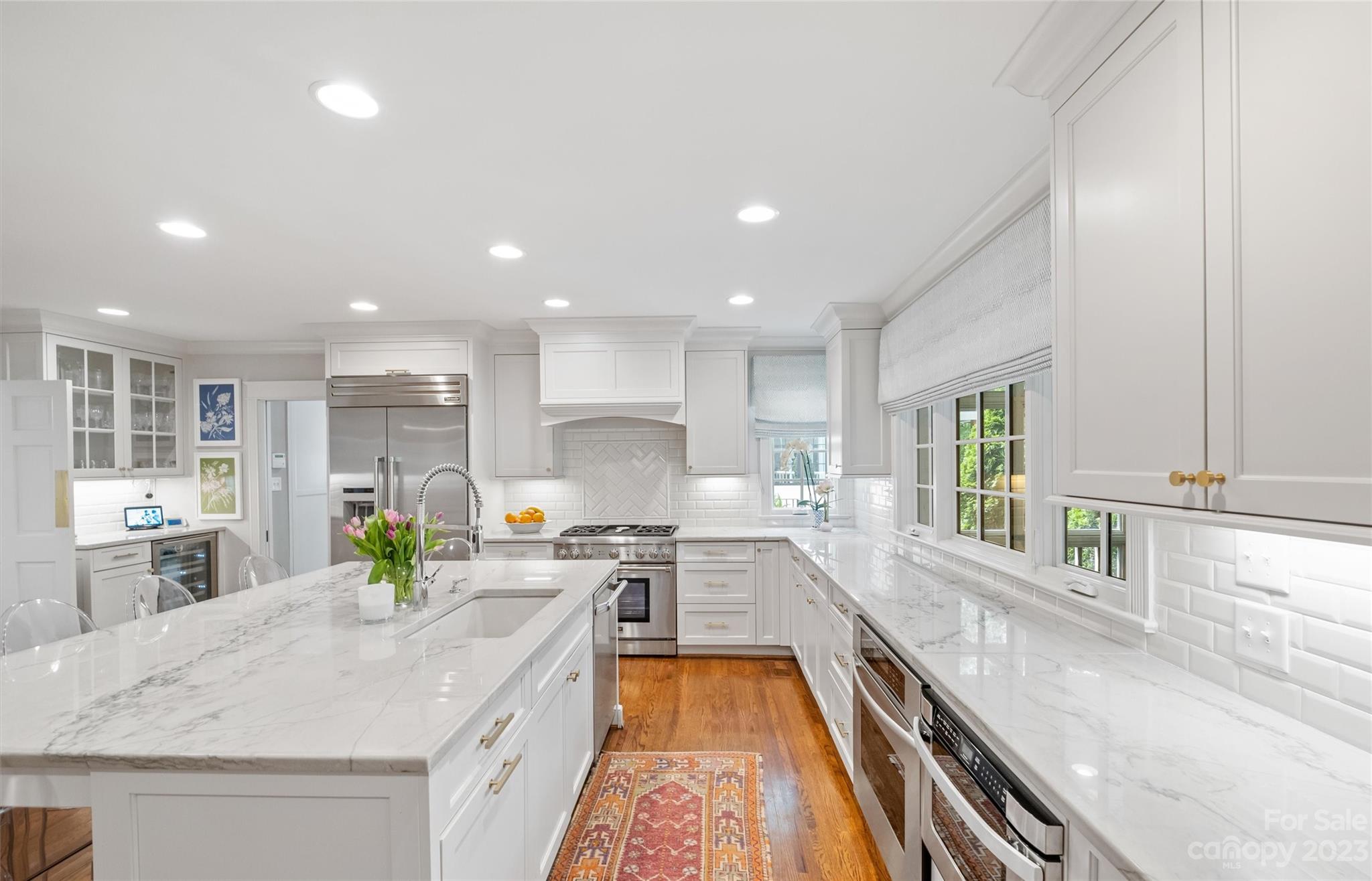 632 Cherokee Road Charlotte, NC 28207 - Photo 12 of 48 Gallery Image 12