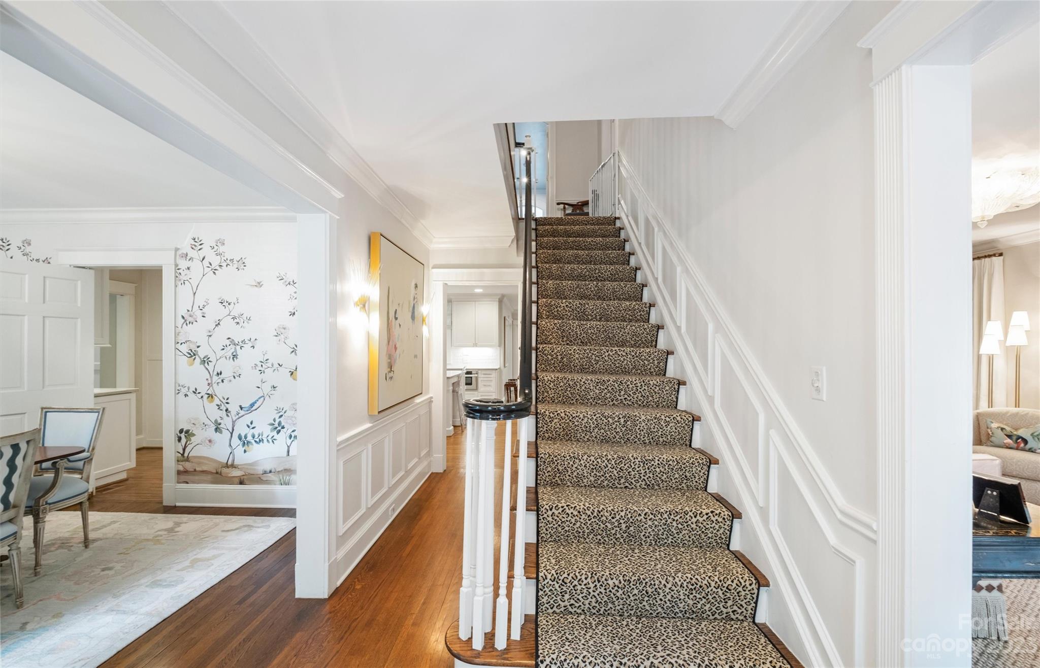 632 Cherokee Road Charlotte, NC 28207 - Photo 3 of 48 Gallery Image 3