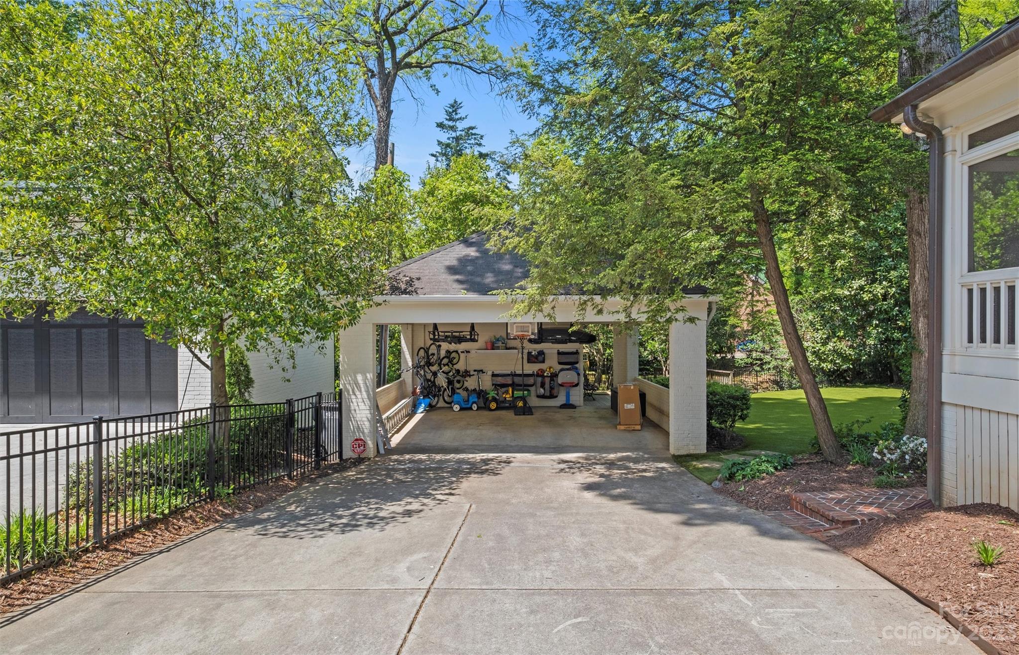 632 Cherokee Road Charlotte, NC 28207 - Photo 44 of 48 Gallery Image 44