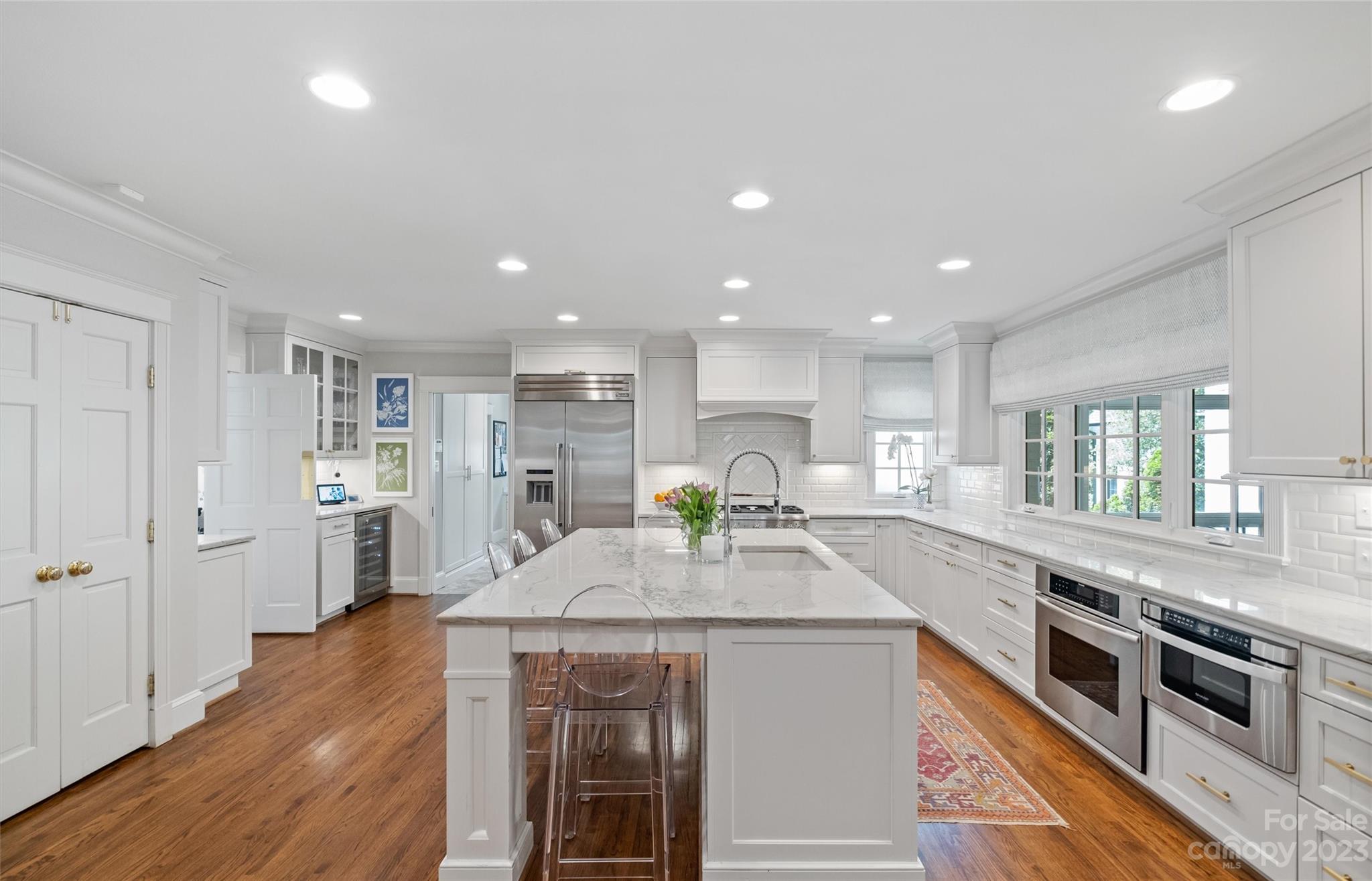 632 Cherokee Road Charlotte, NC 28207 - Photo 7 of 48 Gallery Image 7