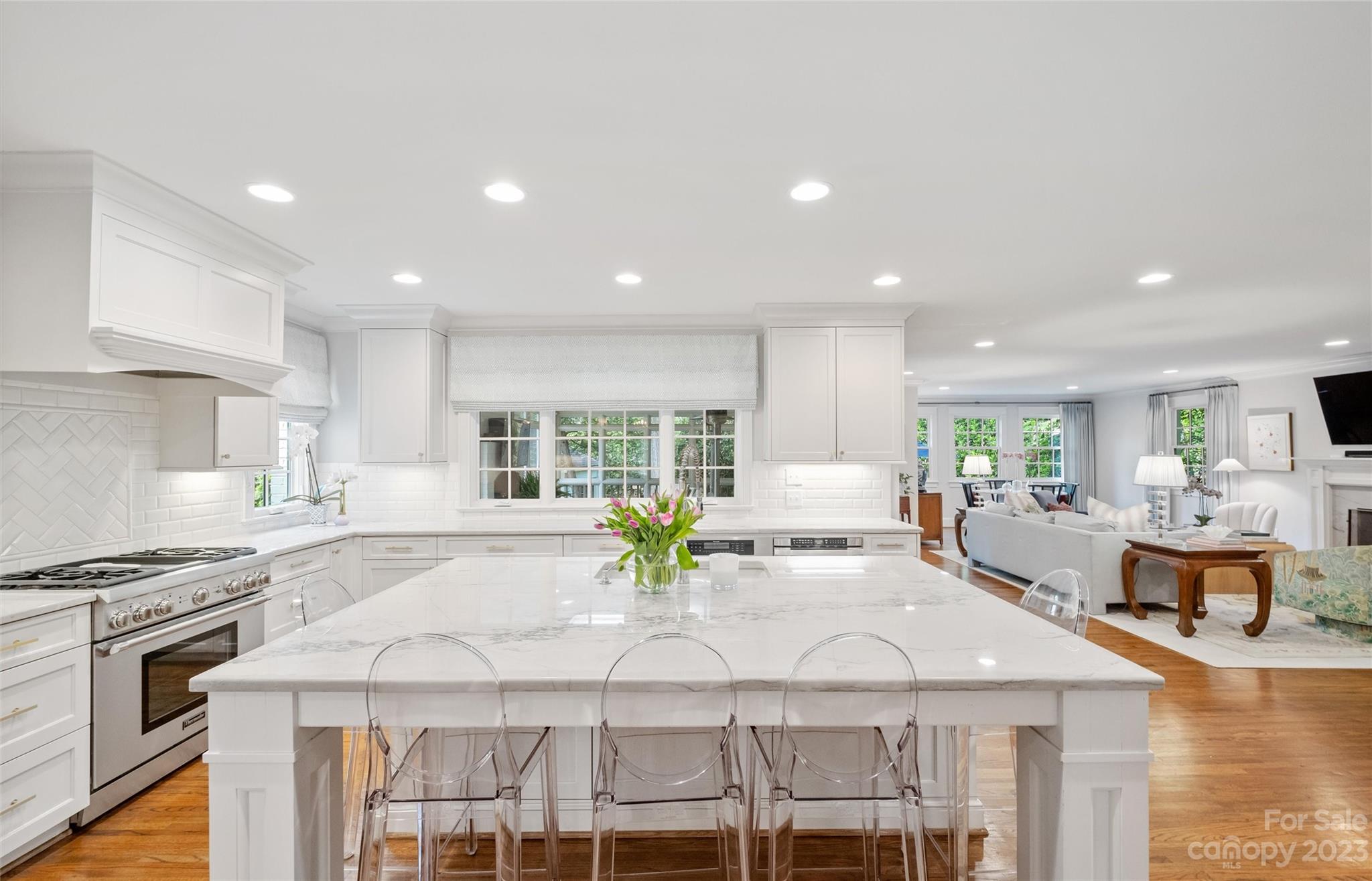 632 Cherokee Road Charlotte, NC 28207 - Photo 10 of 48 Gallery Image 10