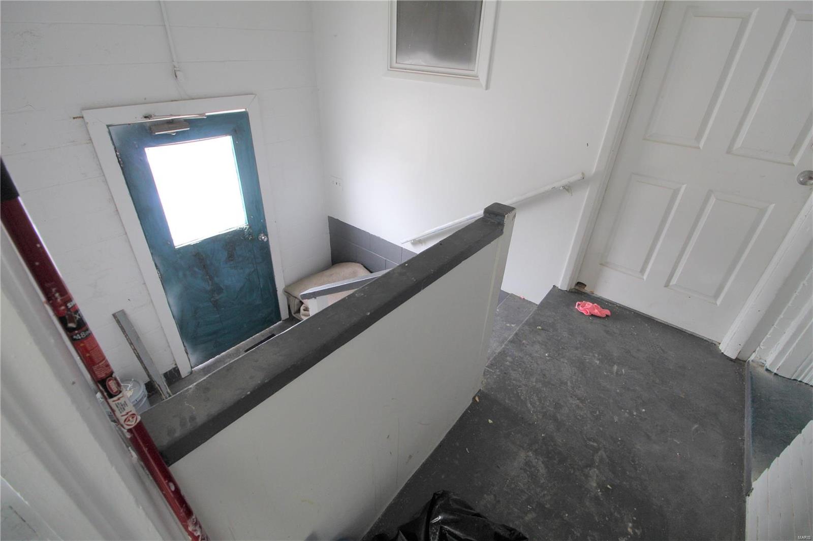 4327 Morgan Ford Road, Unit B St. Louis, MO 63116 - Photo 16 of 24 Gallery Image 16