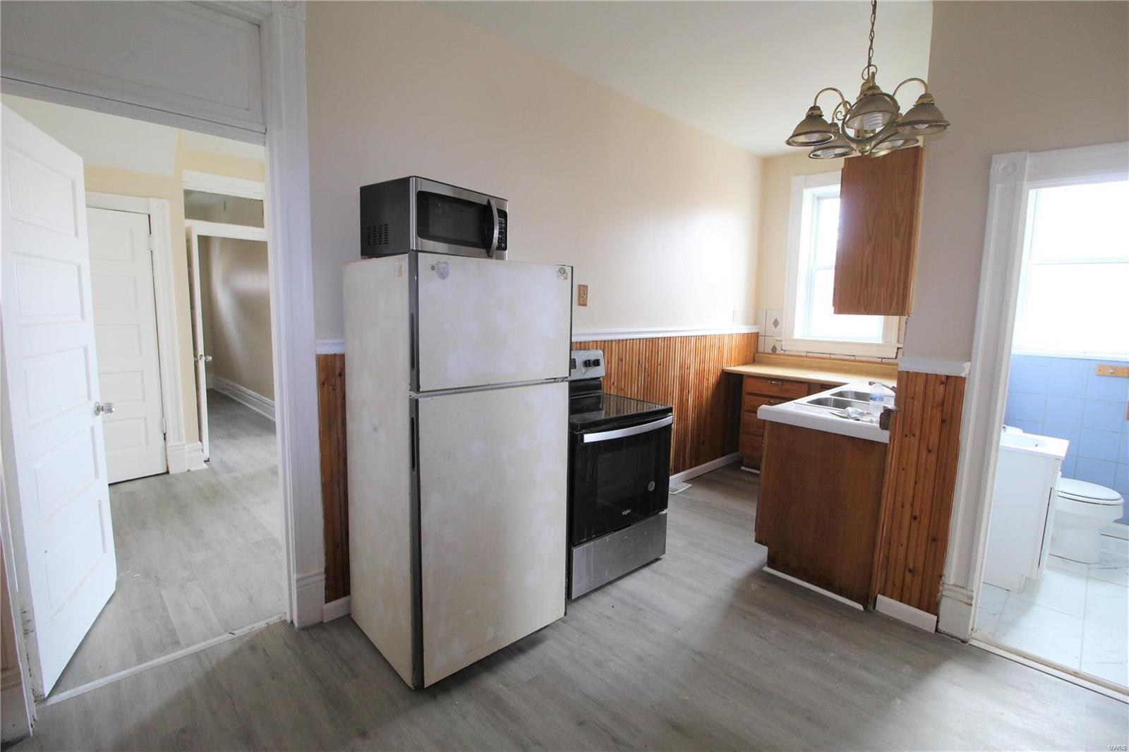 4327 Morgan Ford Road, Unit B St. Louis, MO 63116 - Photo 6 of 24 Gallery Image 6