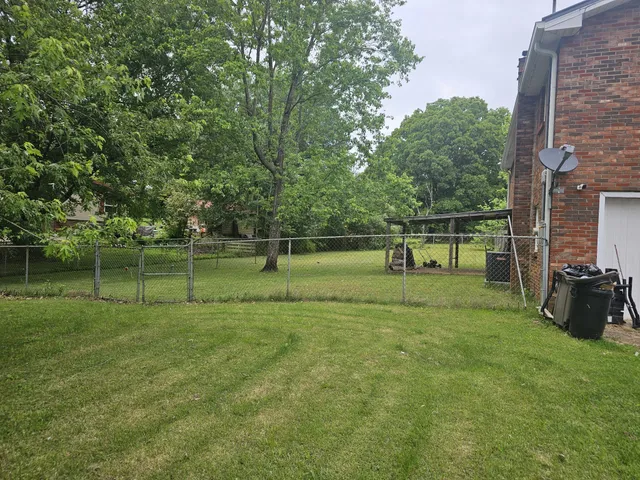 $299,999 | 1207 Old Charlotte Road, White Bluff, TN 37187