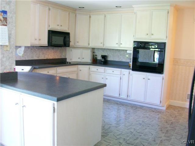 472 Nolf Road Nazareth, PA 18064 - Photo 8 of 12