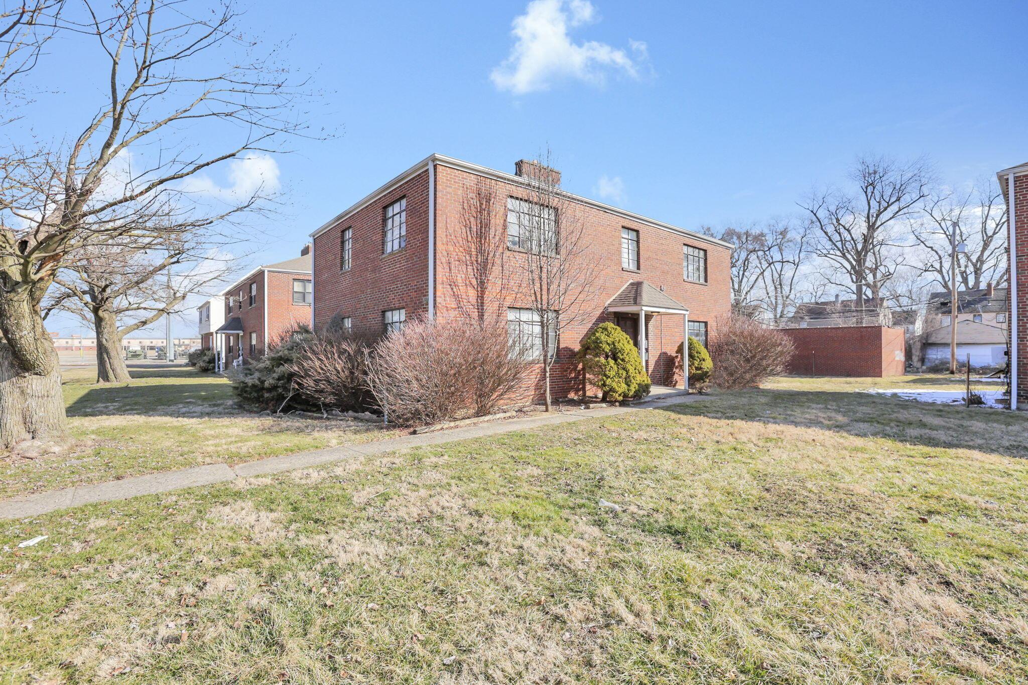 112 North Hampton Road Columbus, OH 43213 - Photo 4 of 39 31-web-or-mls-011A1002