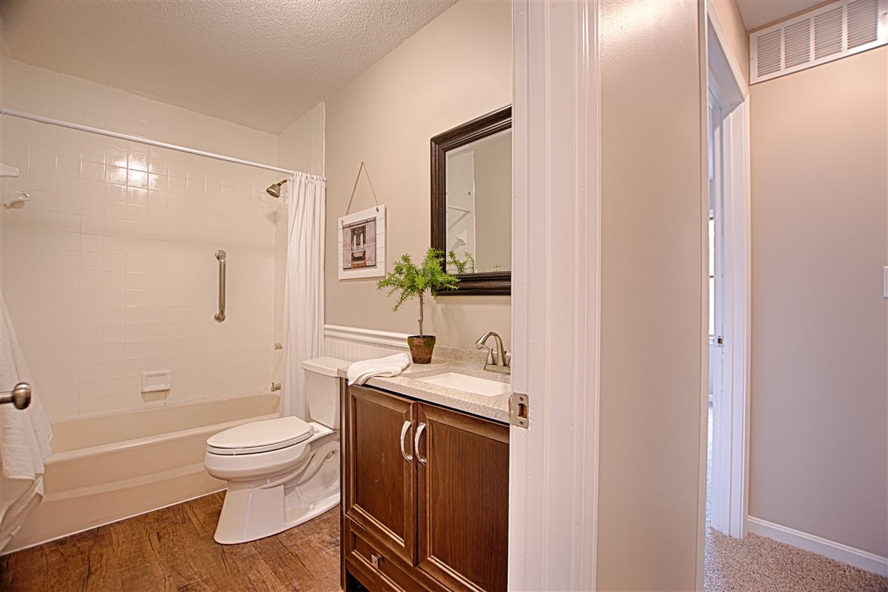 6544 Oak Grove Road Newburgh, IN 47630 - Photo 17 of 36 Gallery Image 17