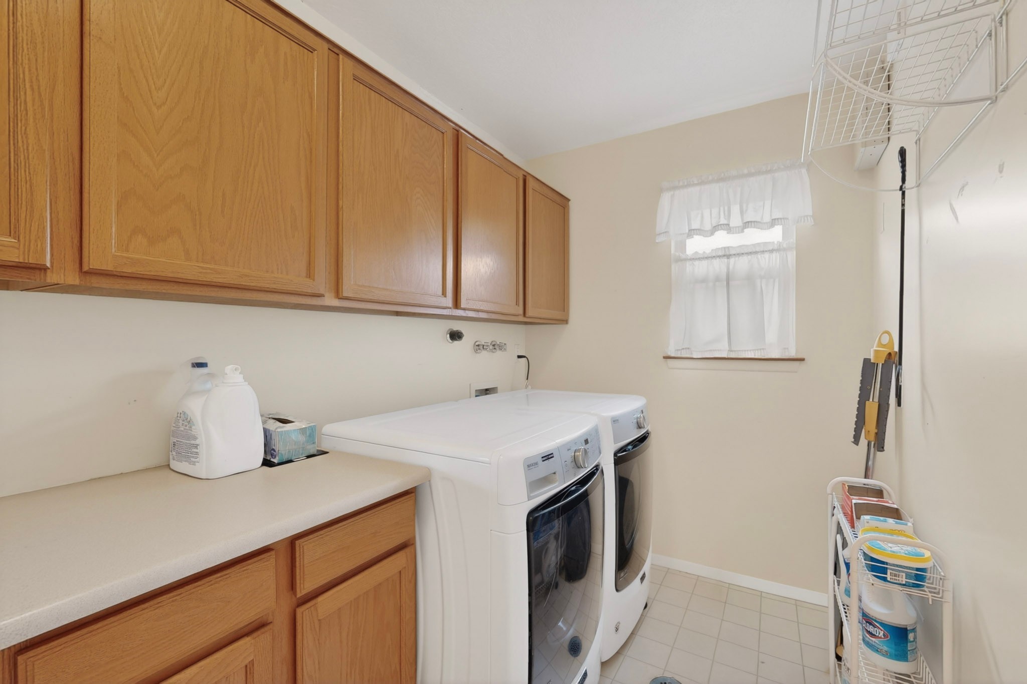 201 San Marcos Loop Santa Fe, NM 87508 - Photo 22 of 35 Laundry Room