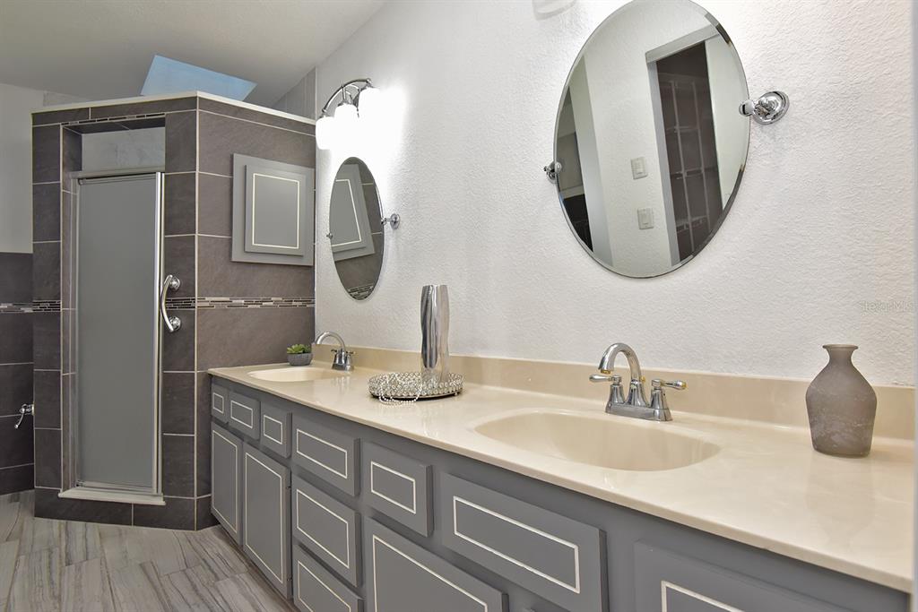 2213 Pine Tree Drive Edgewater, FL 32141 - Photo 5 of 42