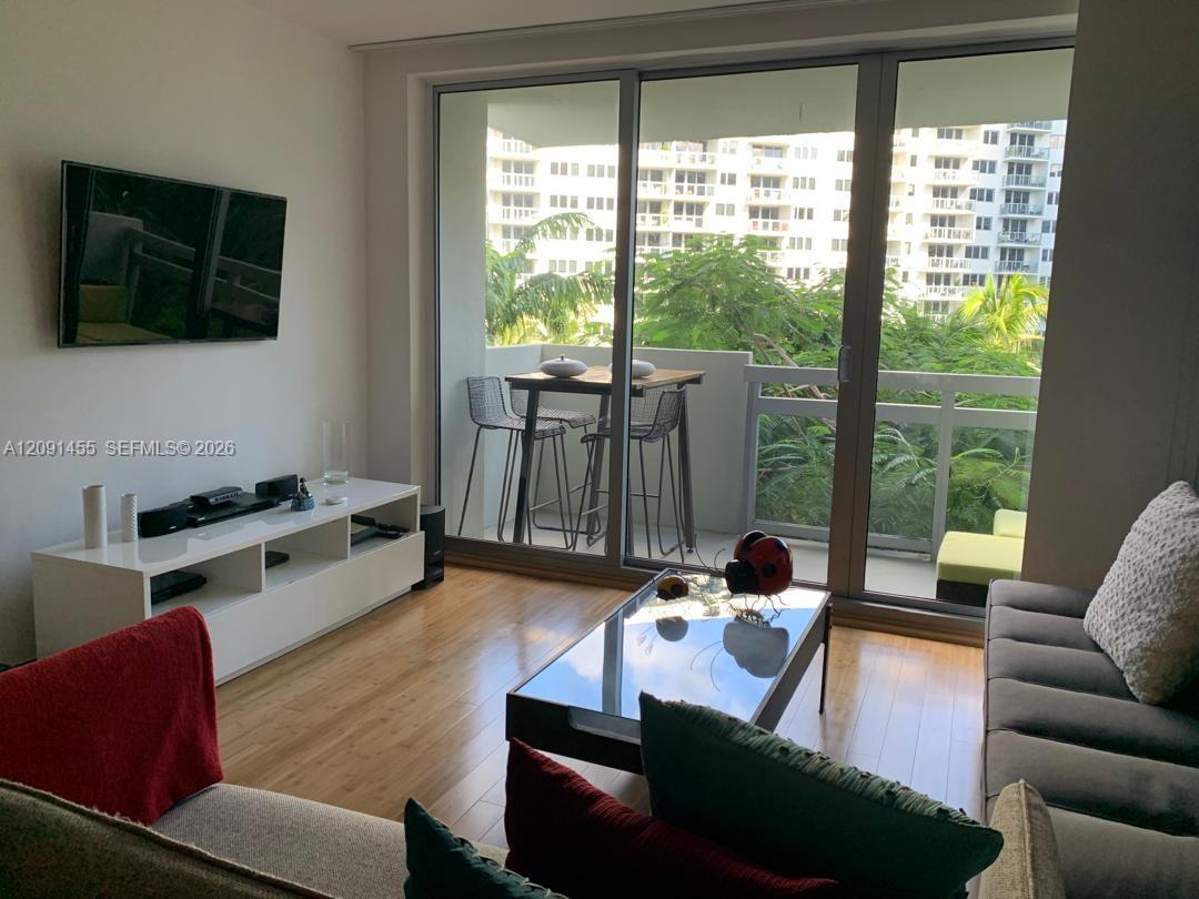 1500 Bay Road, Unit 546S Miami Beach, FL 33139 - Photo 3 of 25 Gallery Image 3