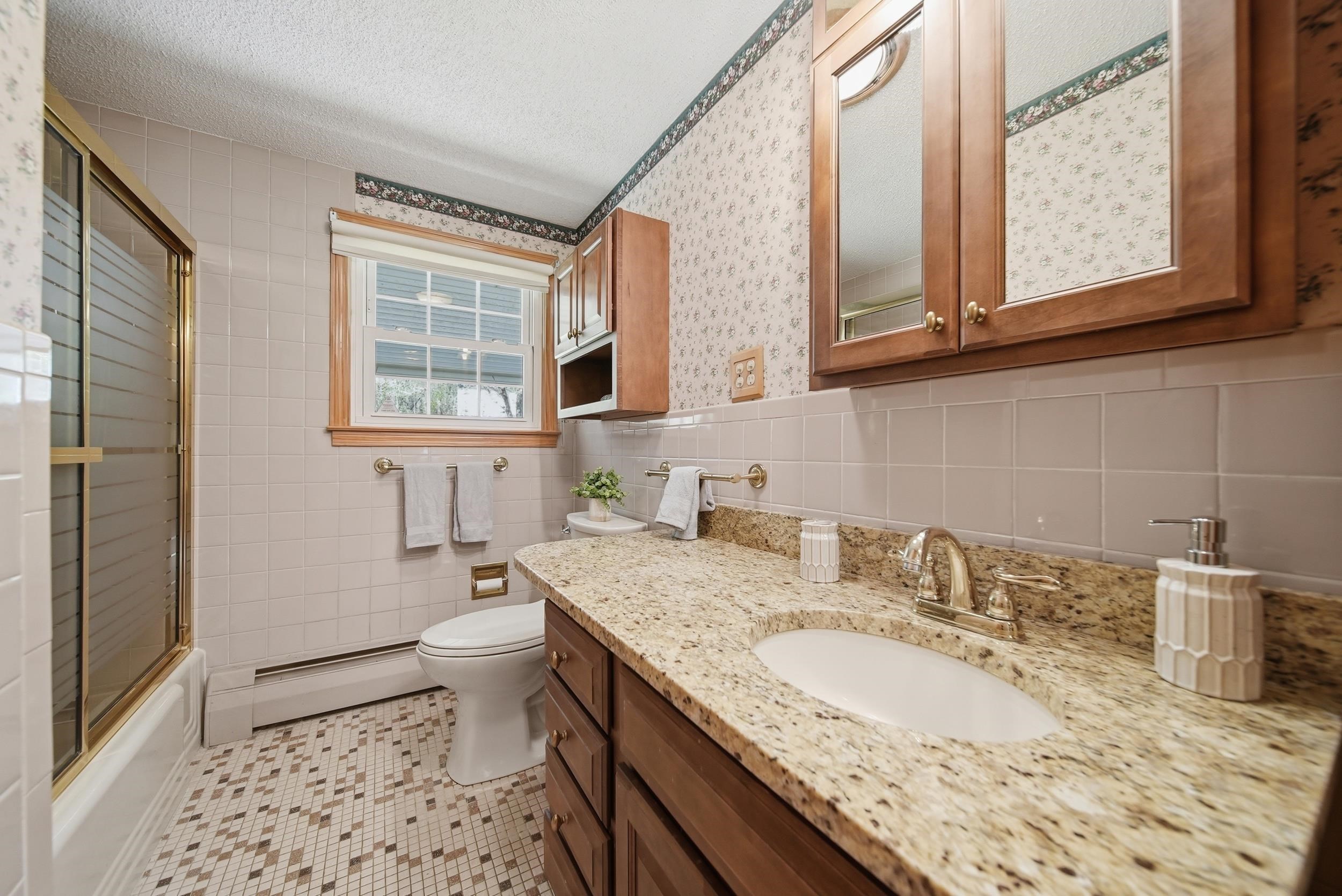 35 Nashua Road Pelham, NH 03076 - Photo 19 of 47 Gallery Image 19