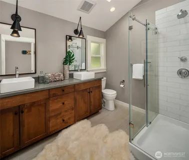 $2,175,000 | 13967 Southwest 248th Street, Vashon, WA 98070