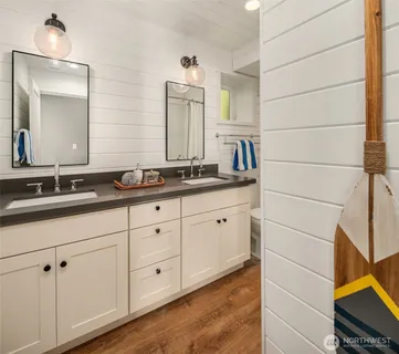 $2,175,000 | 13967 Southwest 248th Street, Vashon, WA 98070