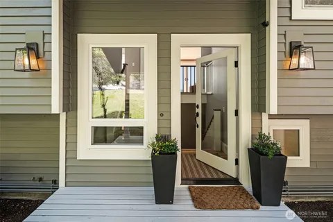 $2,175,000 | 13967 Southwest 248th Street, Vashon, WA 98070